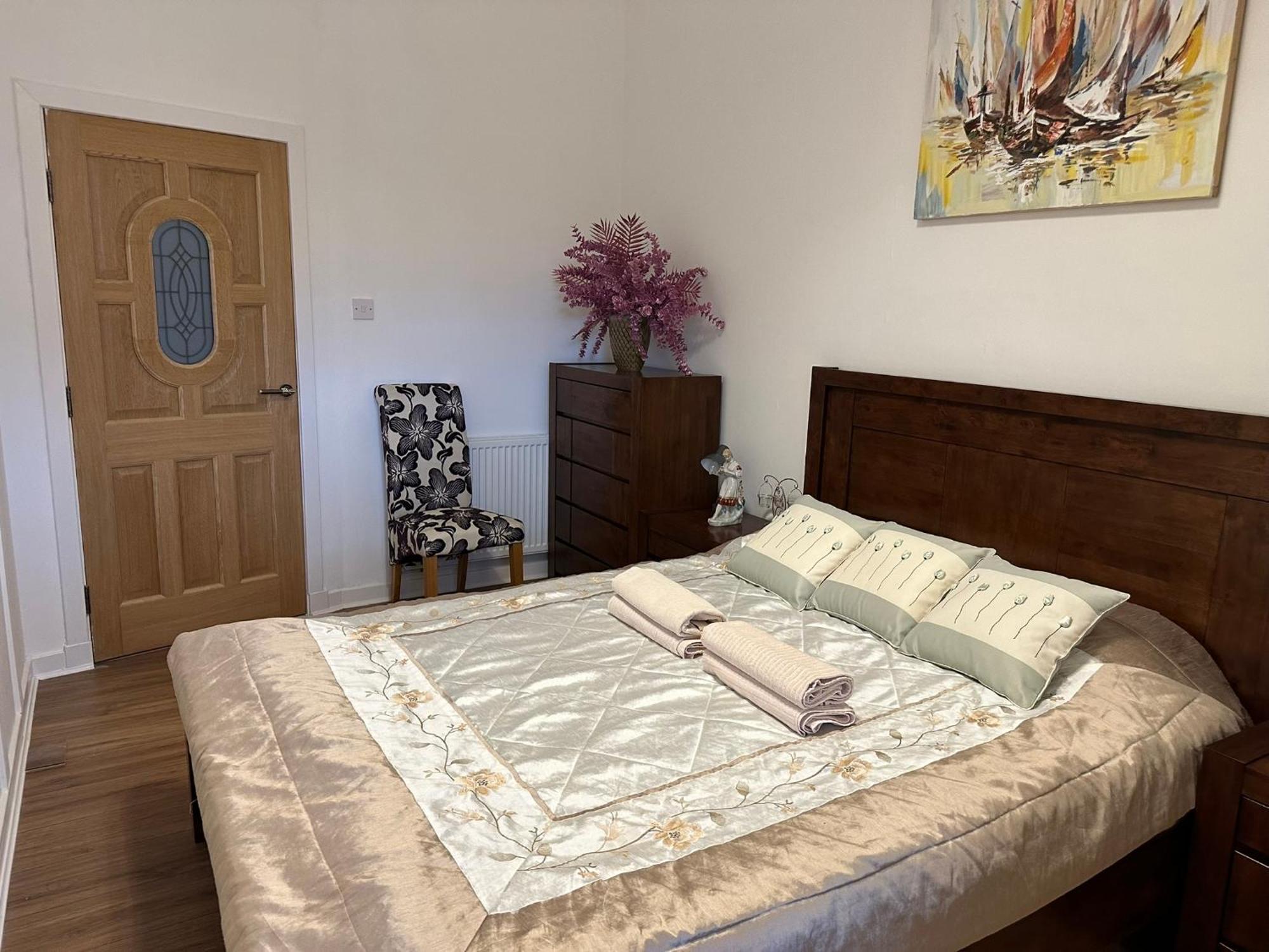 Stunning 2 Bedroom Apartment Glasgow Bagian luar foto